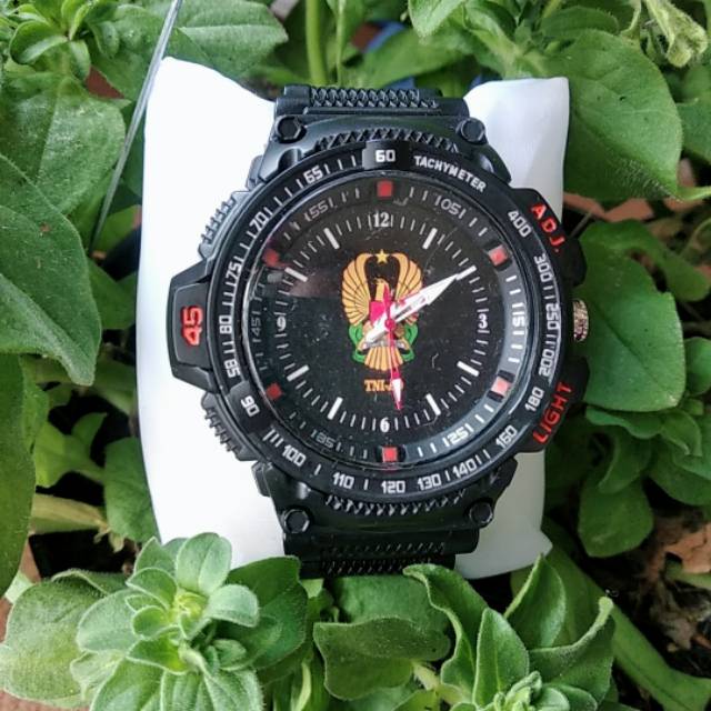 Jam costom TNI.
