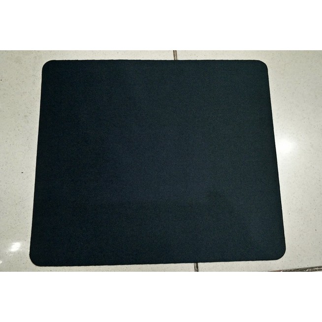 Mousepad Gaming Hitam Polos Anti Slip