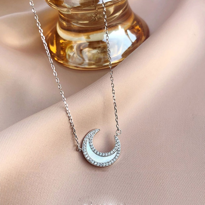 Fashion Moon Pendant Simple Necklace Accessories Ins Wind Cold Necklace Clavicle Chain Necklace for Women