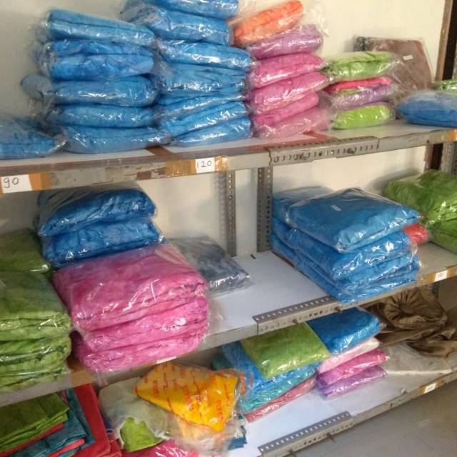 SPREI KATUN BALI 180X200 TINGGI 30 cm