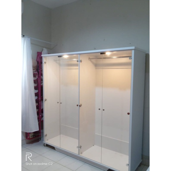 lemari pakaian gantungan + lemari kaca