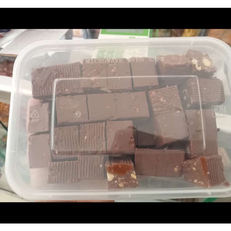 

coklat leburan isi mede crispy