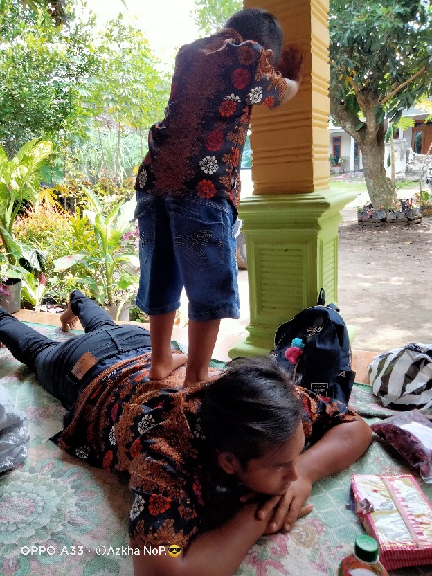 Wm>cople Batik Toraja Silk Hem Panjang Hem Pendek Rok Plisket Termurah Cople Keluarga.