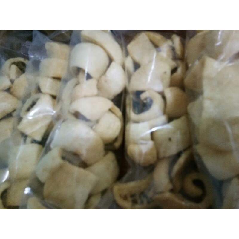

Kerupuk / Kemplang Buah Naga Rumput Laut