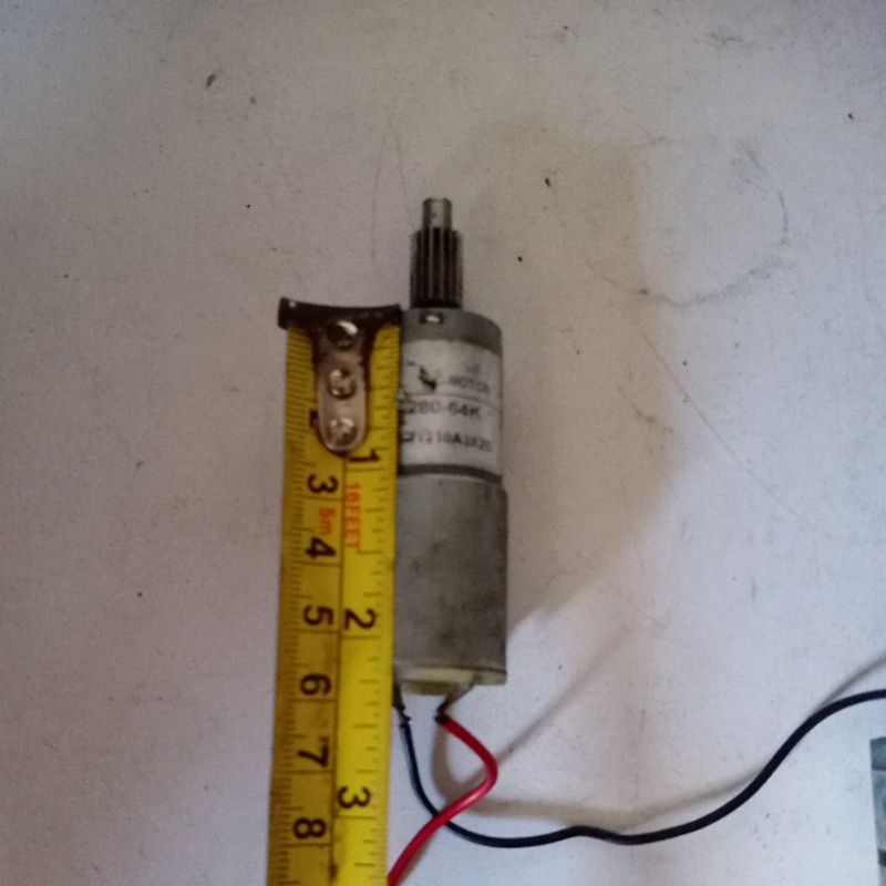 dc motor gearbox 12/24volt.  70rpm.