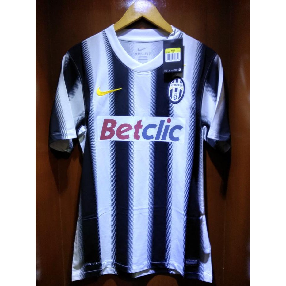 juventus jersey 2011