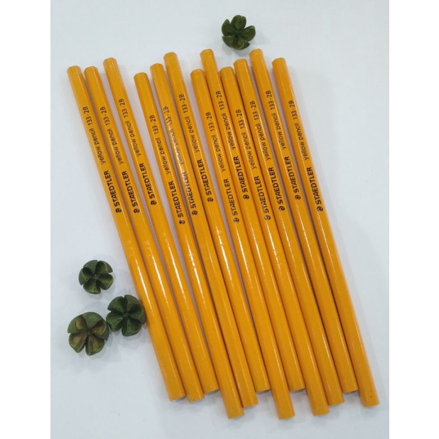 

Paketan Pensil Staedtler yellow 2b set 3(isi 3pcs)
