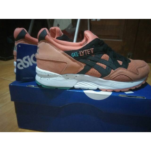 Asics Gel-Lyte V size 7 original 100%