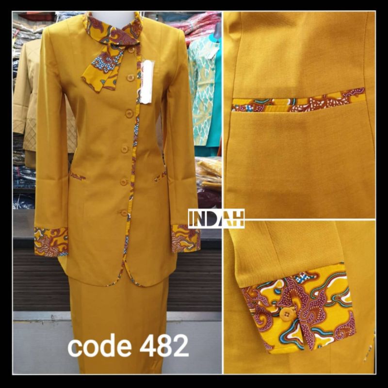 Blazer Kuning Kunyit Batik Dasi