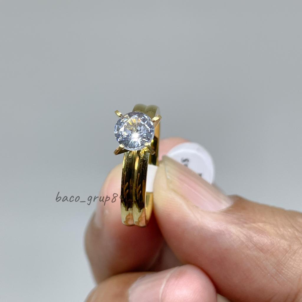 Cincin Titanium Gold Berlian Mata Besar C21 Awet Lama Tidak Karatan Cincin Kawin Cincin Tunangan Perhiasan Wanita