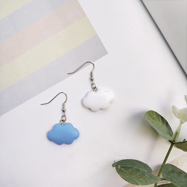 Anting Bentuk Awan Warna Kontras Bahan Resin Gaya Korea Untuk Wanita