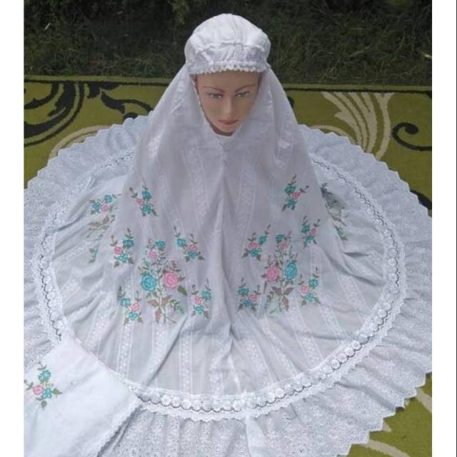 Mukena Bordir Bahan Katun Paris Khas Bukittinggi