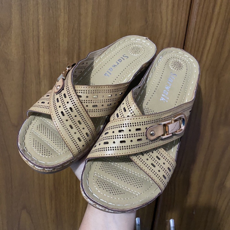 Sendal wedges starwalk