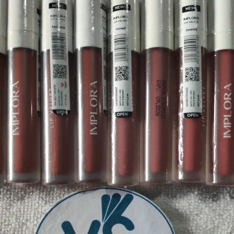 Implora Lip Velvet Cream Lipstik Cair Naive Honest Serenity Fearless Attractive Extrovert