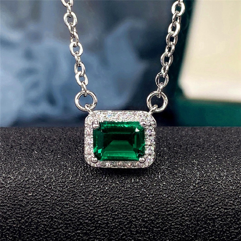 Kalung Liontin Cubic Zirconia Warna Hijau Untuk Wanita