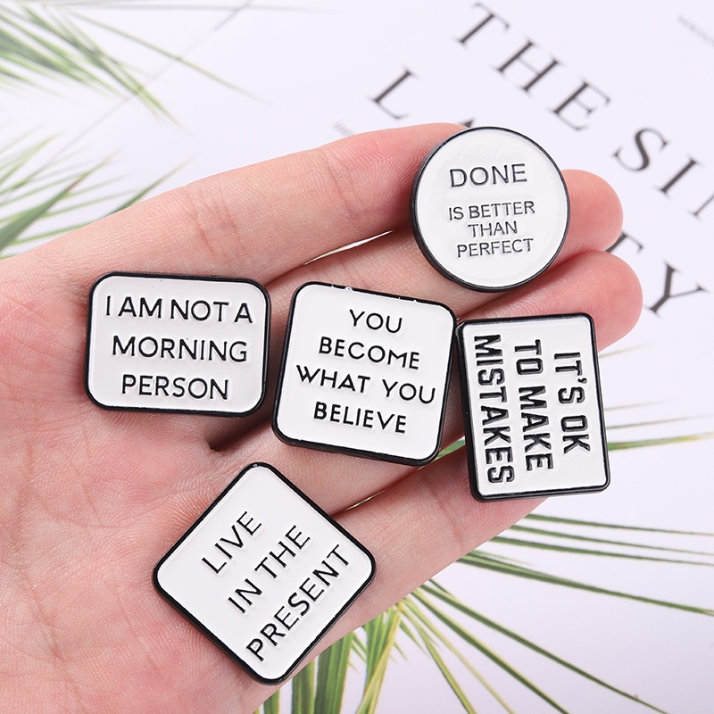 Bros Pin Enamel Desain Quotes Motivasional Copywriting Untuk Hadiah Teman