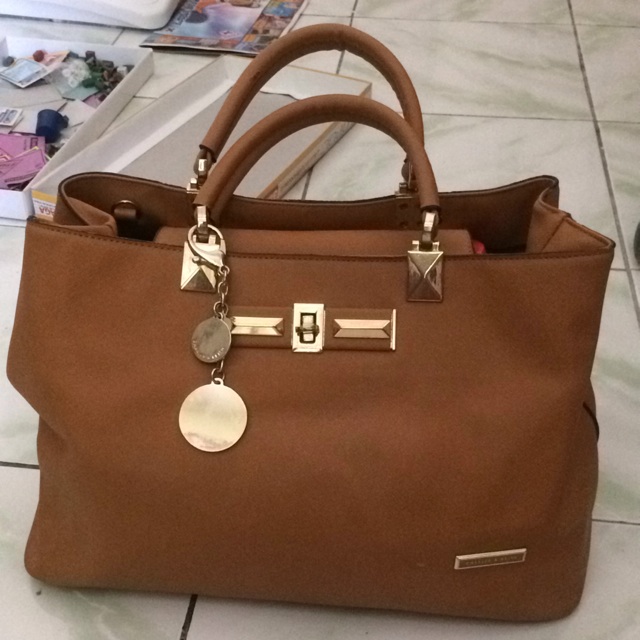 Tas charles & keith kw premium