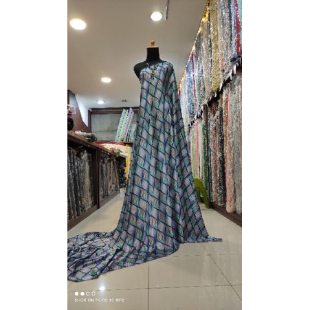 Kain Sutra Silky Motif Geometric Biru