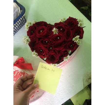 

BUNGA KOTAK BENTUK LOVE / COCOK UNTUK KADO & HADIAH DV612CDC2