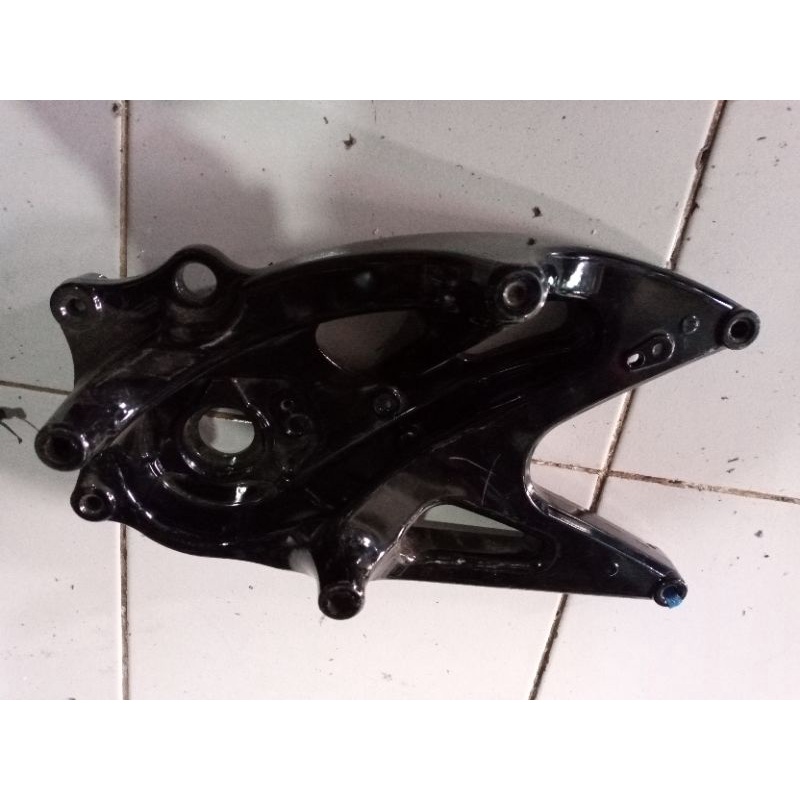 arm dudukan knalpot kenalpot yamaha nmax old 2DP