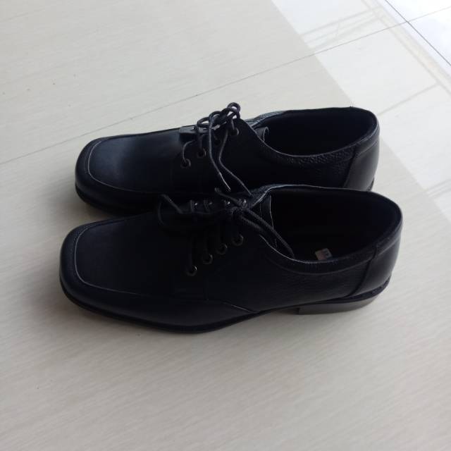 Yulius / Sepatu Kerja / Sepatu Kulit Pria