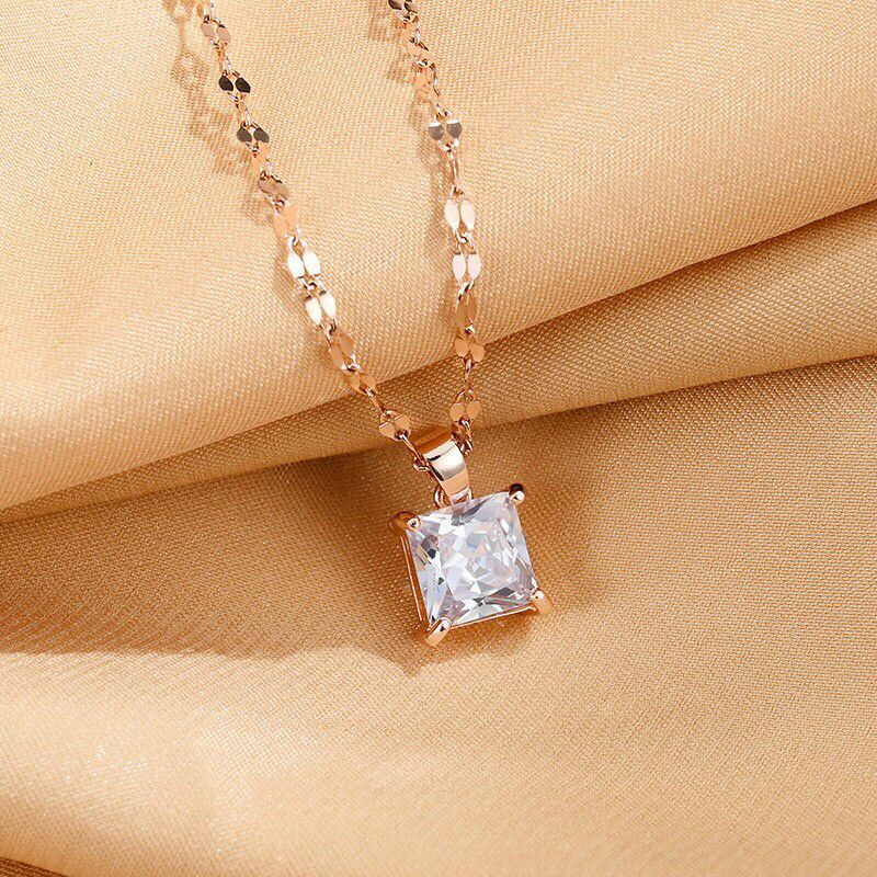 GG Kalung Diamond Kotak Rantai Ulir Titanium