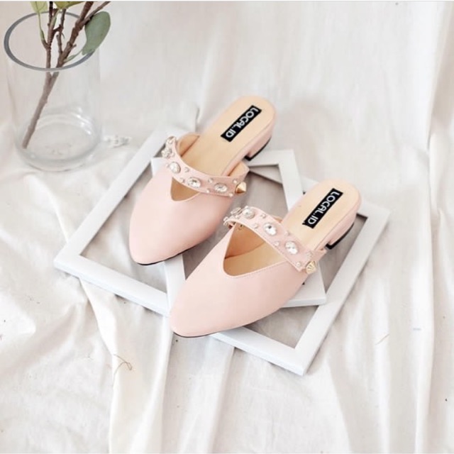 Letta shoes local.id