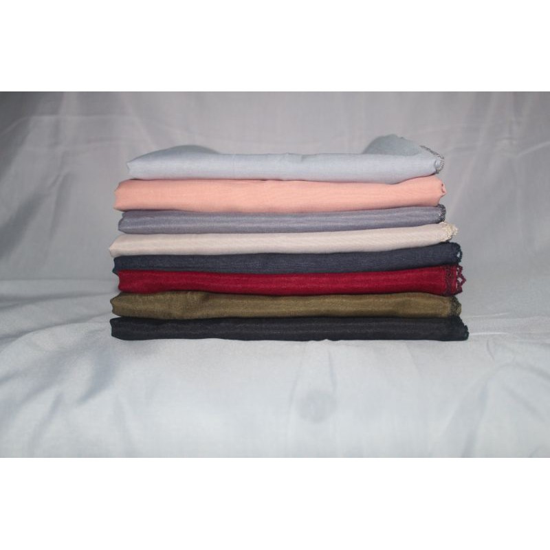 HIJAB RENDA SEGI EMPAT UMAMA