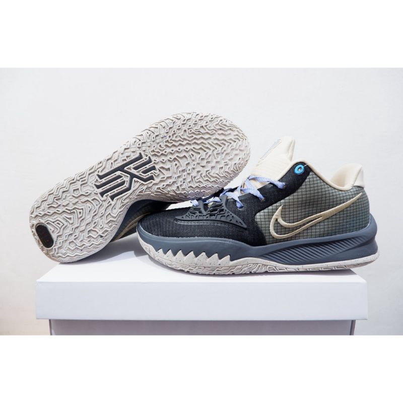 SEPATU BASKET NIKE KYRIE 4 LOW BLACK BONE