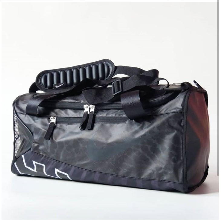 tas nike travelbag /gym 100% original