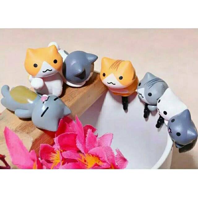 Kucing Plug Cat Dusty Pluggy Plugs
