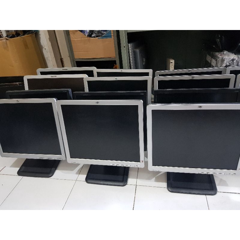 Monitor lcd 17” square / kotak