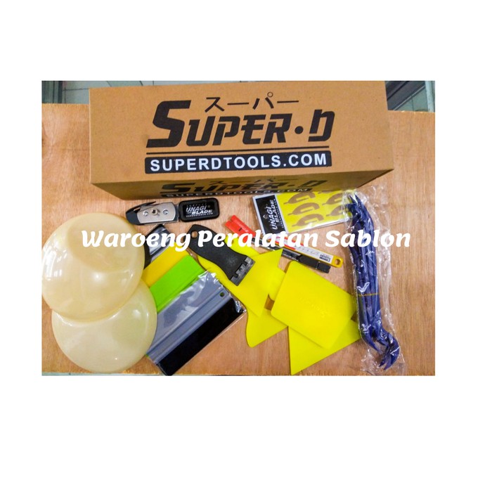 

Satu Set Peralatan Stiker Super-D