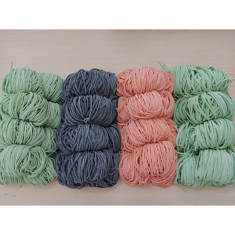 

Mie telur/mie mentah/mie warna