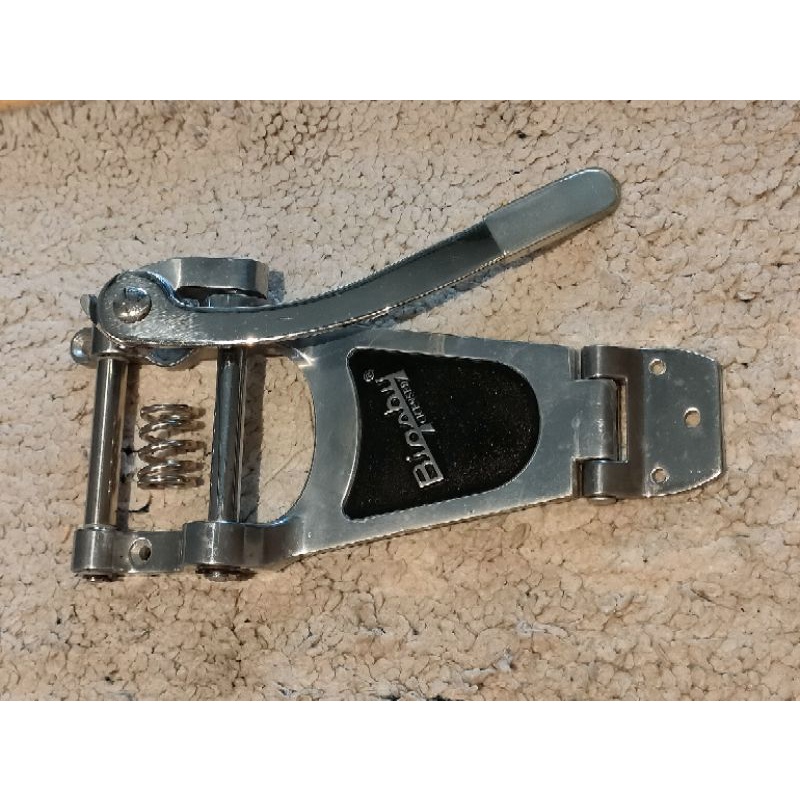 Tremolo Updown Model Vibratone Bigsby B7 Gitar Hollow Body