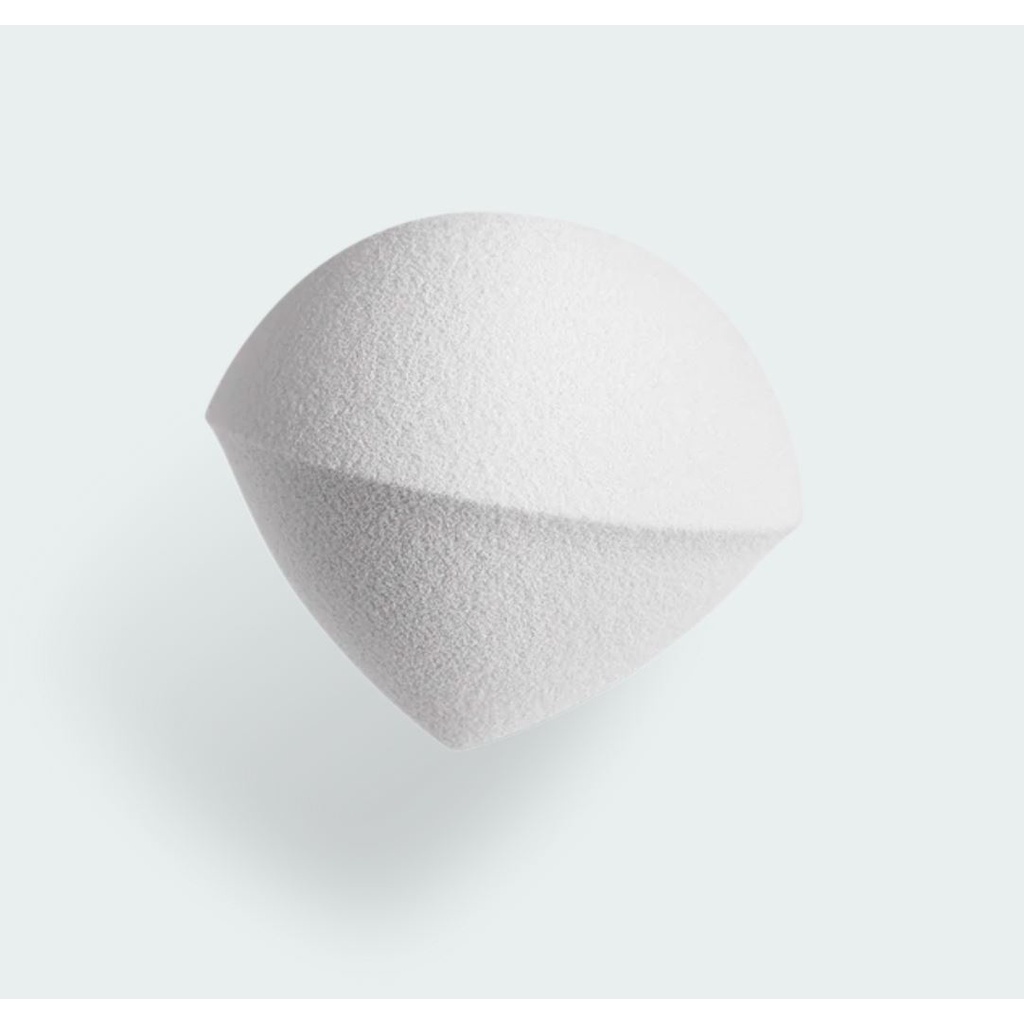 R.E.M Beauty Ariana Grande Dreamcloud Blender