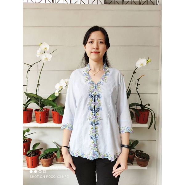 Atasan Kebaya Cantik Biru Muda