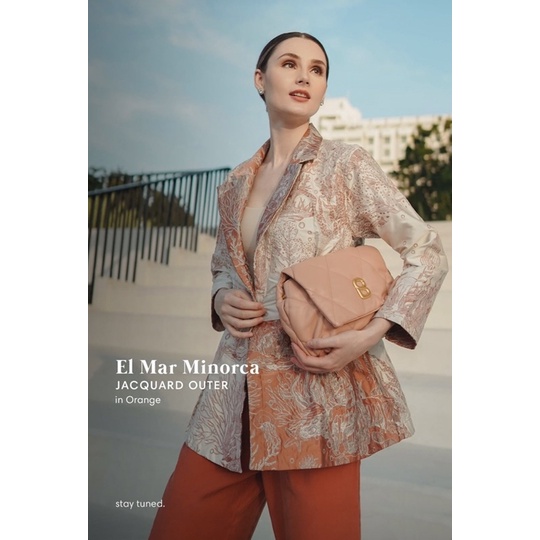 JACQUARD OUTER ORANGE SIZE S BENANG JARUM