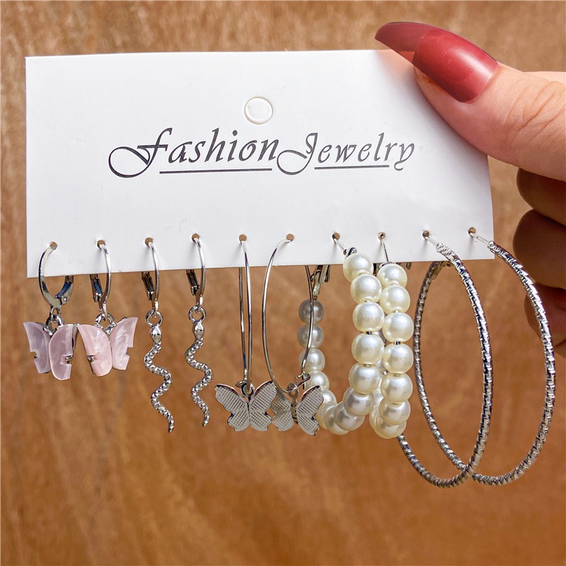 Set Anting Giwang Model Kupu-Kupu Warna Emas Dengan Rumbai Bahan Resin Untuk Wanita