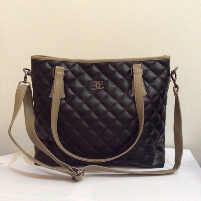 tas wanita tote Chanel shoulder bag slempang batam