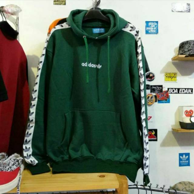 harga hoodie adidas