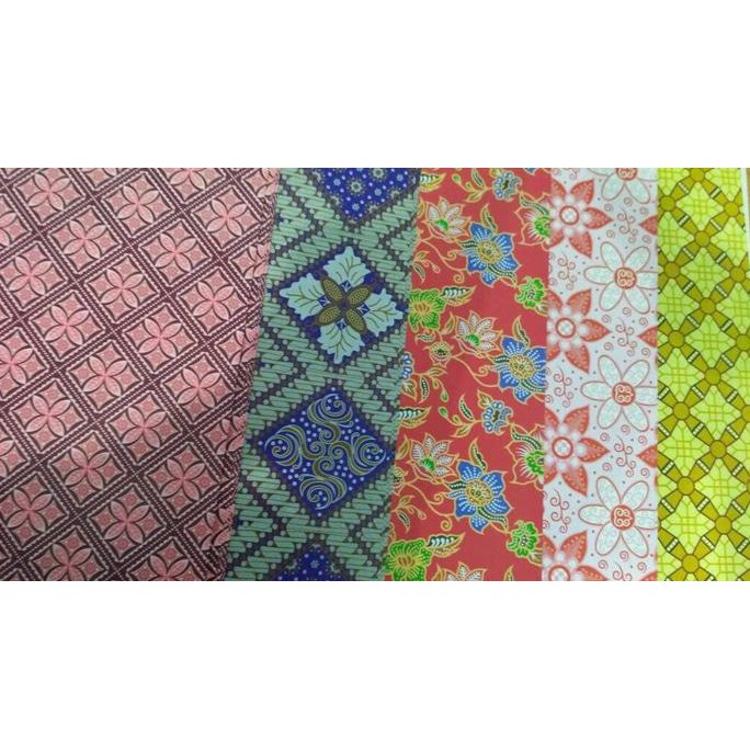 

Kertas Kado Sinar Dunia / Sidu / Bungkus Kado Batik