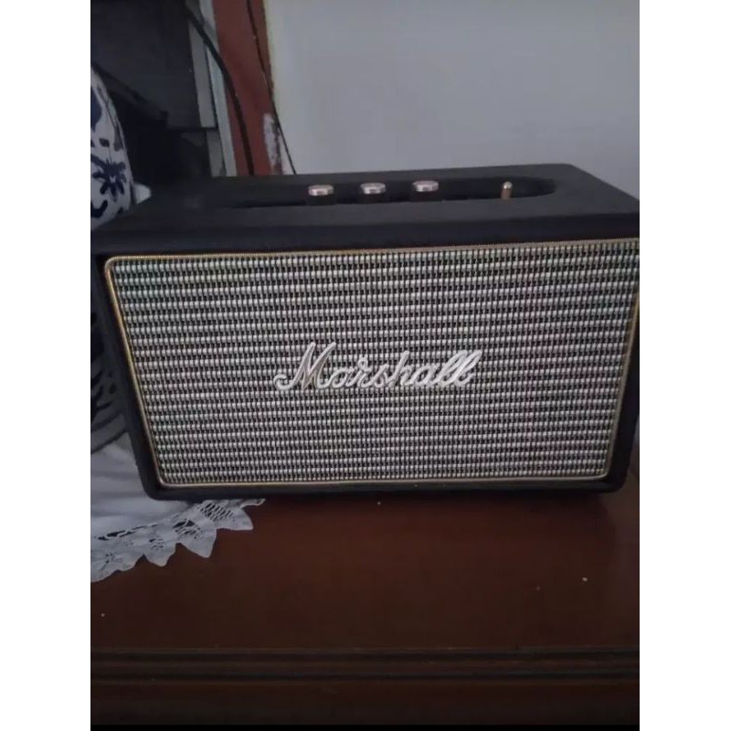 Marshall Acton Speaker BT 99% like new