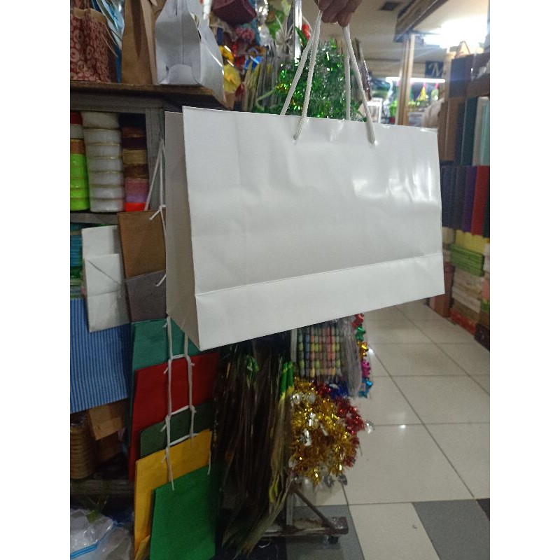 

paper bag landscape putih polos isi 12 pcs terlaris dan termurah