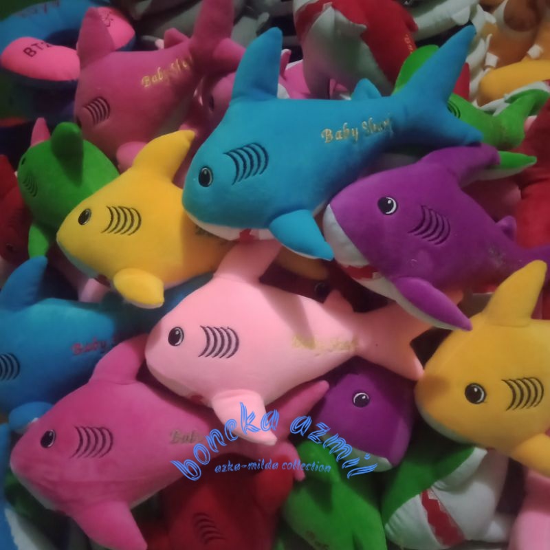 Boneka ikan hiu baby shark ukuran 35cm