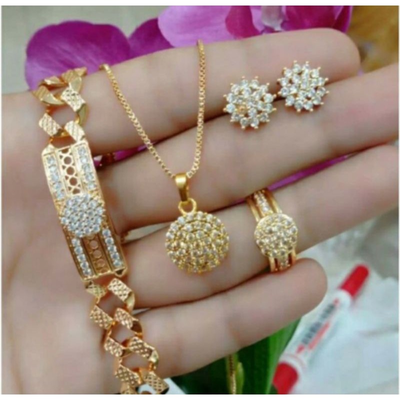 satu set perhiasan plat bulat permata cantik gold