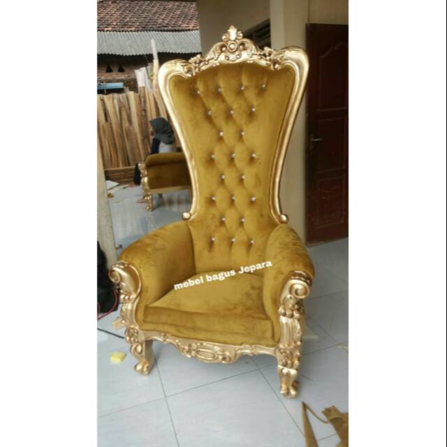 Sofa Syahrini gold