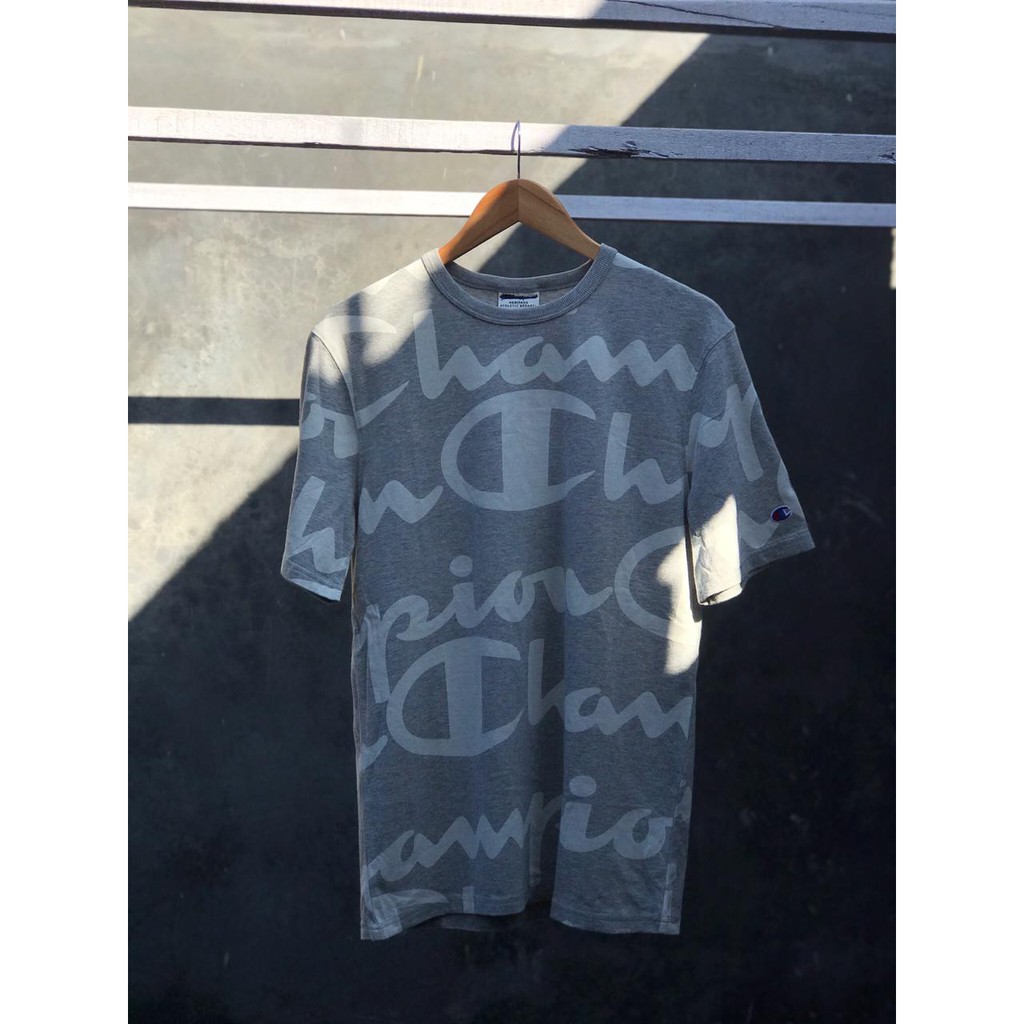 Tshirt Champion USA Heritage Life Tee Big Script Logo Fullprint