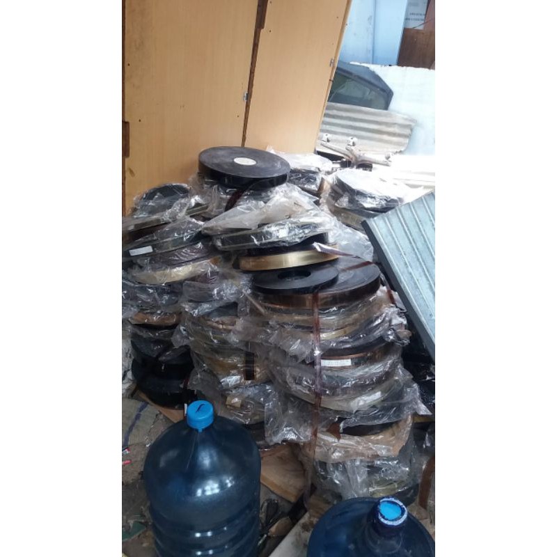 

Pita Film / Pita Sawangan / Pita Layangan koang / Pita sandaren Lebar 4cm.