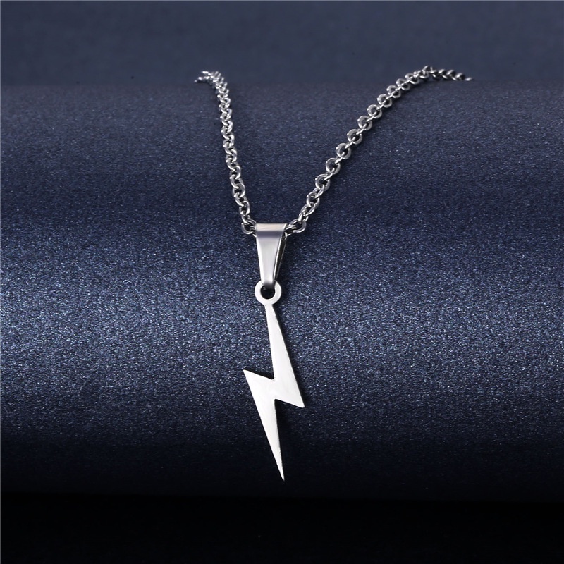 Eropa dan Amerika stainless steel Petir kalung kepribadian street fashion merek kalung hollow klavik